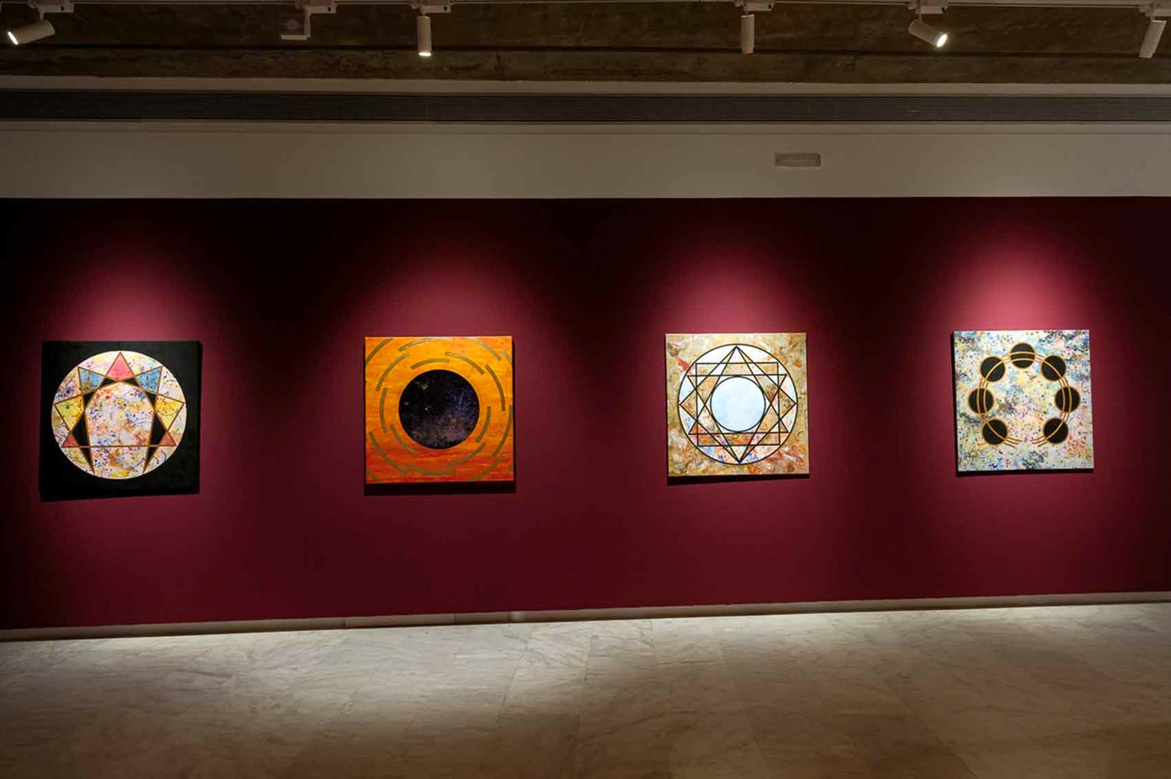 Exposicion Sacred Place de Alfonso Crujera