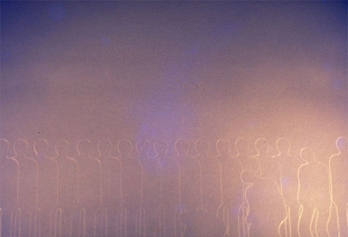 28 Tum tum la fila se rompe cae y no se mueve nadie